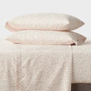 Room Essentials Orange Dusk Ditsy Floral Fitted Sheet, Twin/XL